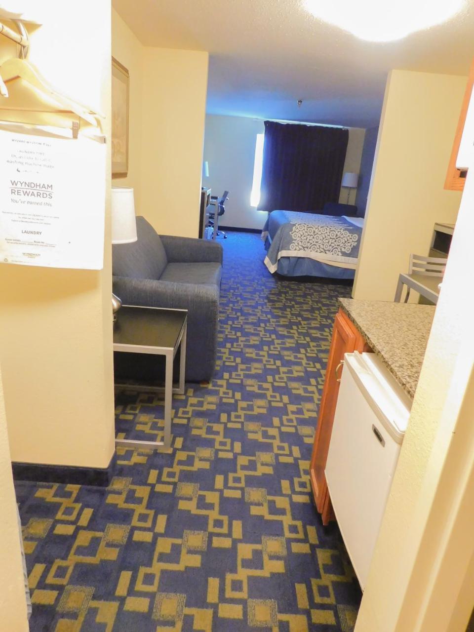 Days Inn & Suites By Wyndham Pocahontas Ngoại thất bức ảnh
