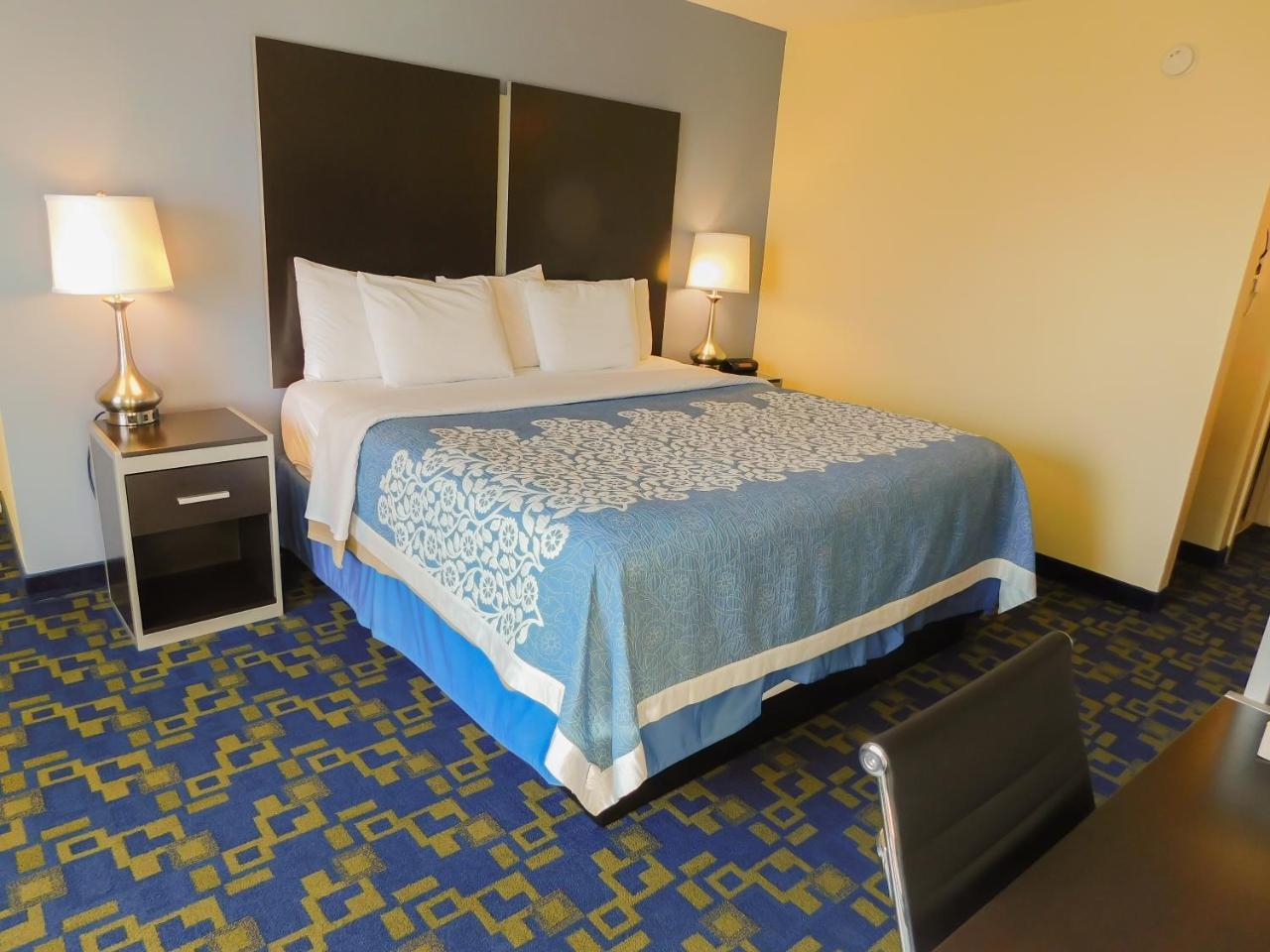 Days Inn & Suites By Wyndham Pocahontas Ngoại thất bức ảnh