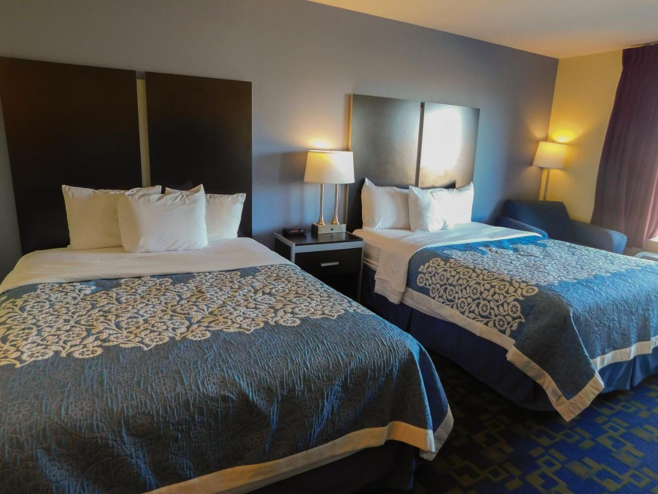 Days Inn & Suites By Wyndham Pocahontas Ngoại thất bức ảnh