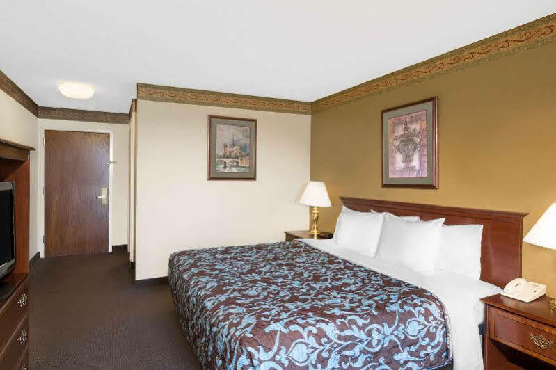 Days Inn & Suites By Wyndham Pocahontas Ngoại thất bức ảnh